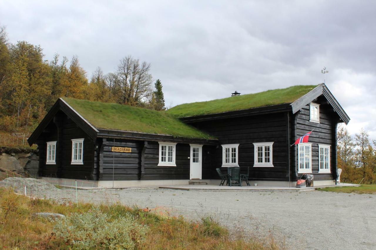 Blazerbu Four-Bedroom Chalet Myro Екстер'єр фото
