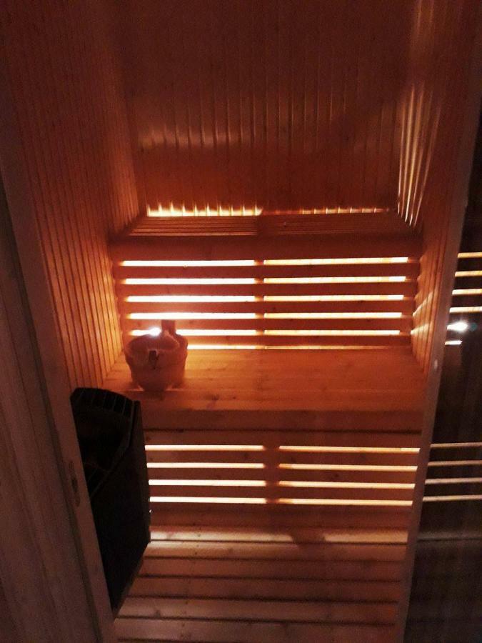 Blazerbu Four-Bedroom Chalet Myro Екстер'єр фото
